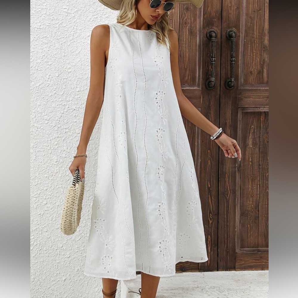 White Sleeveless Dress